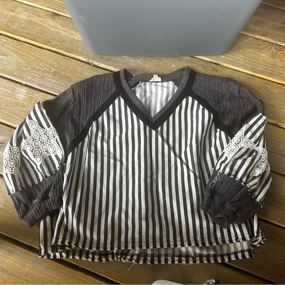 POL Black and White Striped Top - Picture 1 of 5